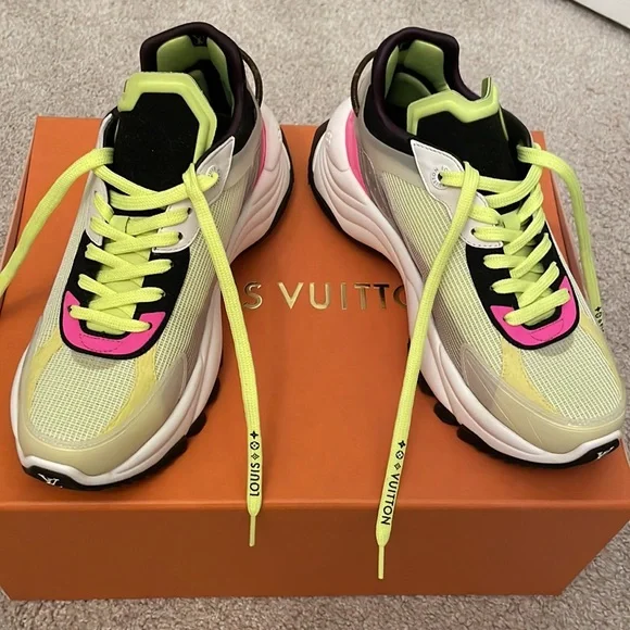 Louis Vuitton Run 55 Sneakers Size 7.5 - Picture 3 of 6